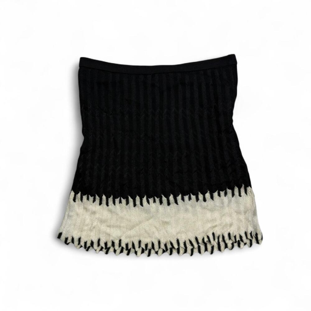 Mission Made In Italy White Zig Zag Knit Mini Skirt retail over $200 Size M